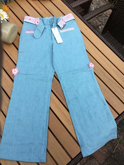 Product image 1 of 3