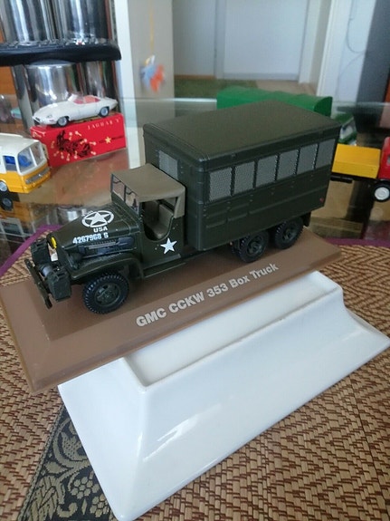 Product image 1 of 2