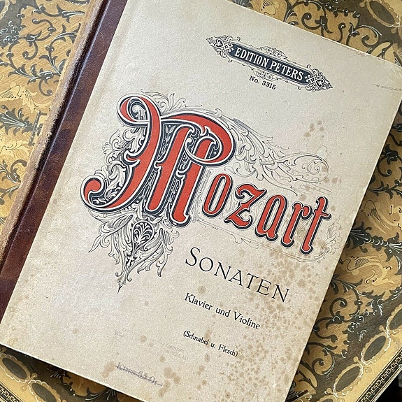 Product image 1 of 4