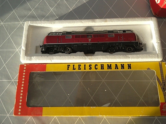 Product image 1 of 5