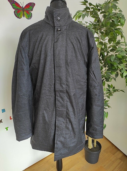 Product image 1 of 8