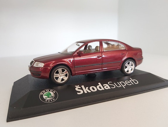 Product image 1 of 8