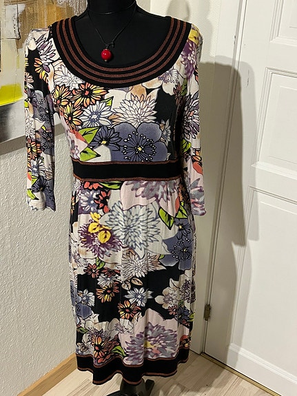 Product image 1 of 7