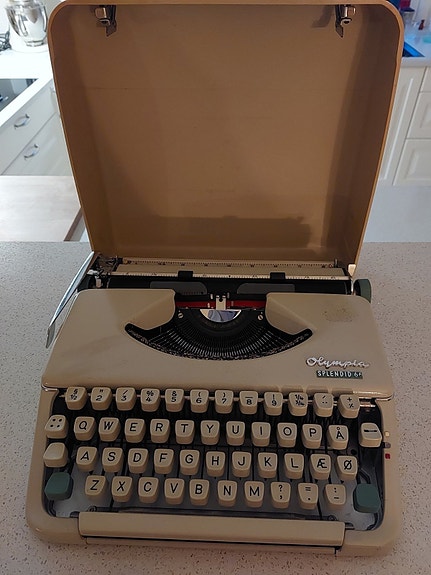 Product image 1 of 3