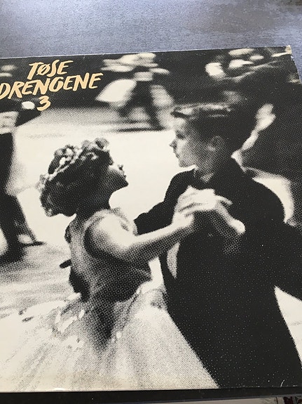 Product image 1 of 2