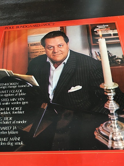 Product image 1 of 2