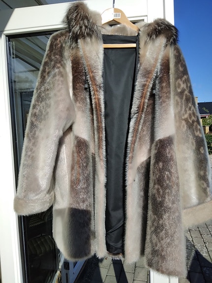 Product image 1 of 4