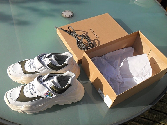 Product image 1 of 5