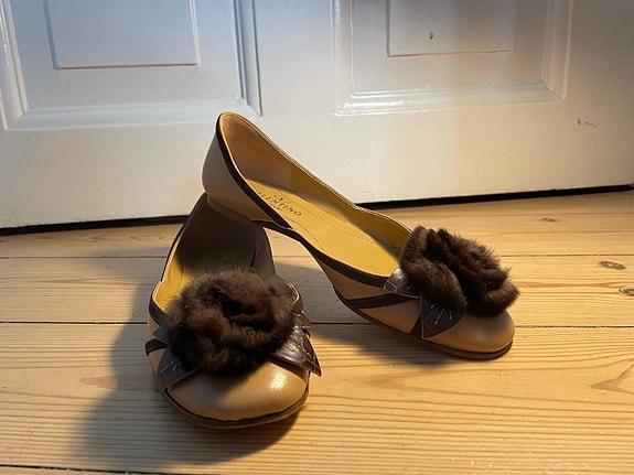 Product image 1 of 8