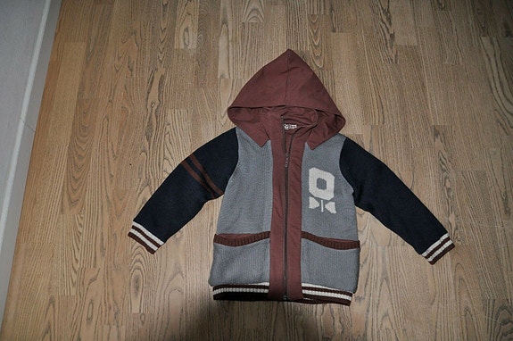 Product image 1 of 2