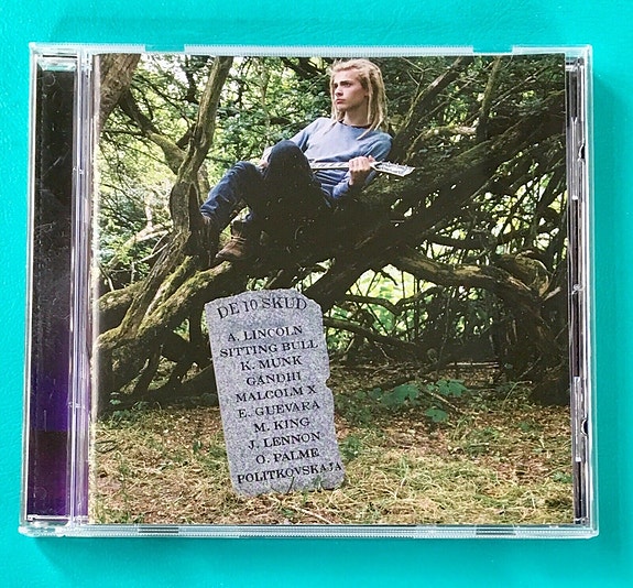 Product image 1 of 3