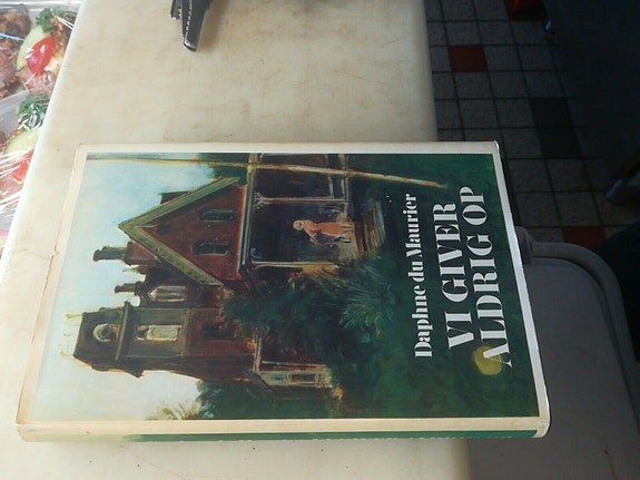 Product image 1 of 2