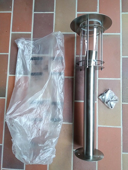 Product image 1 of 2