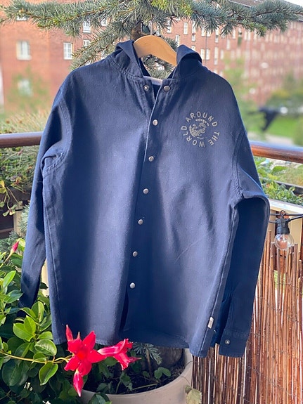 Product image 1 of 2