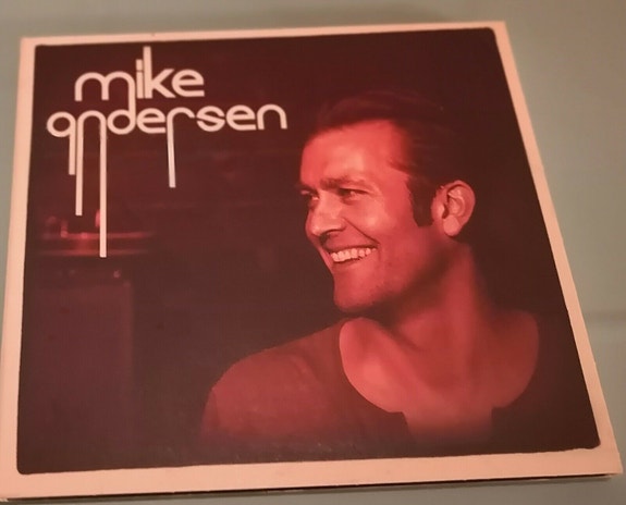 Product image 1 of 4