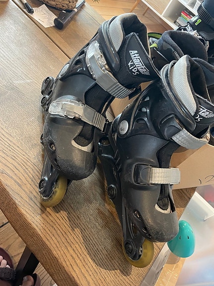 Product image 1 of 2