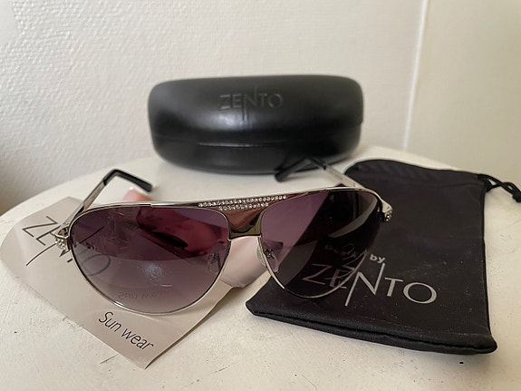 Product image 1 of 8