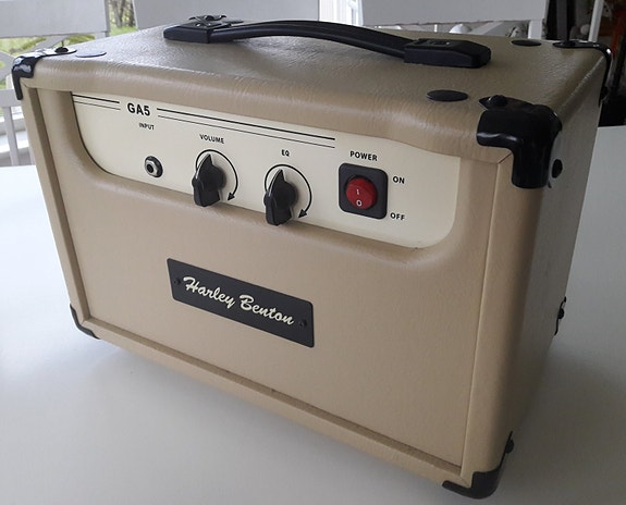 Product image 1 of 2