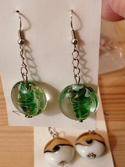 Product image 1 of 2