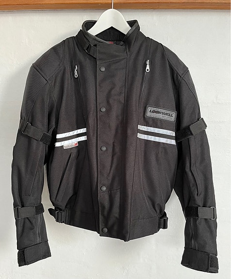 Product image 1 of 7