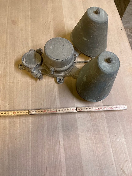 Product image 1 of 3