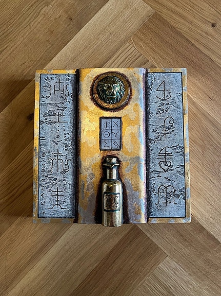 Product image 1 of 3