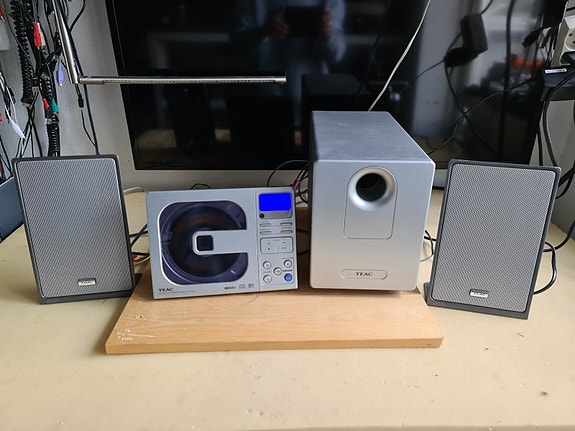 Product image 1 of 8