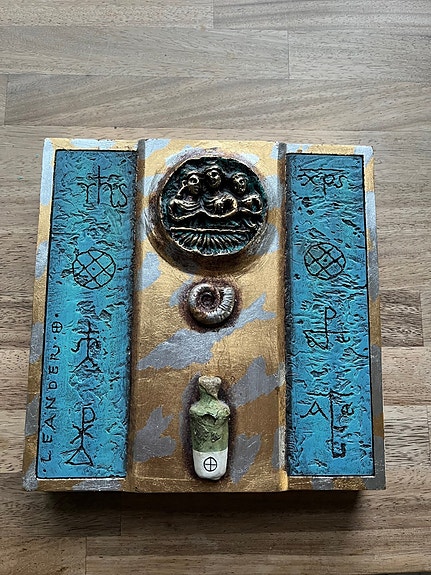 Product image 1 of 2