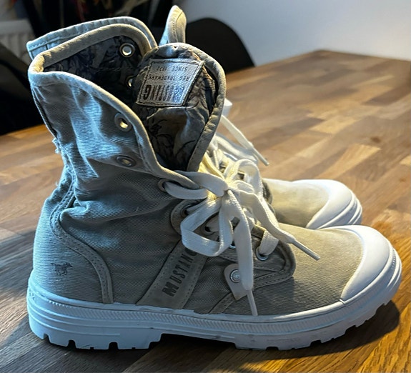 Product image 7 of 8