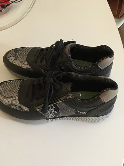 Product image 1 of 6