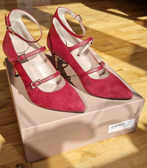 Product image 1 of 8