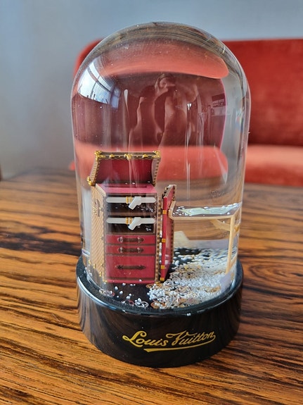 Product image 1 of 6