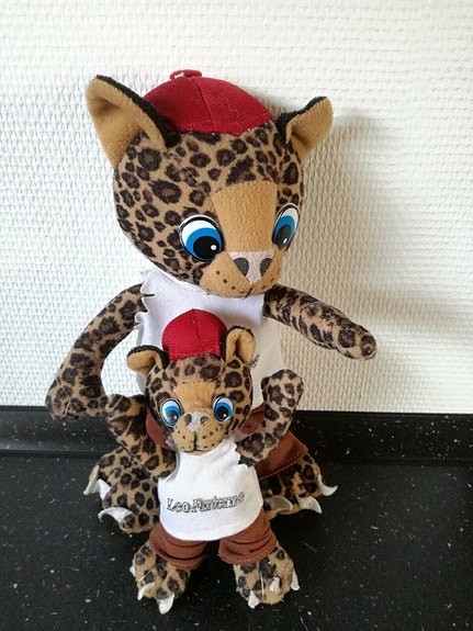 Product image 1 of 2