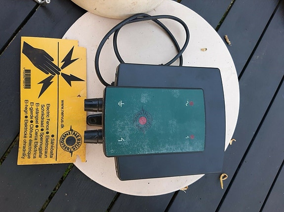 Product image 1 of 4