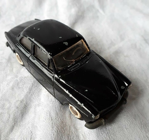 Product image 1 of 3