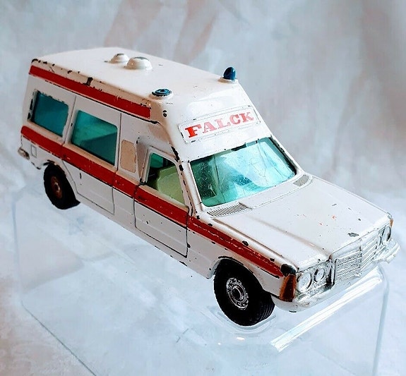 Product image 1 of 8