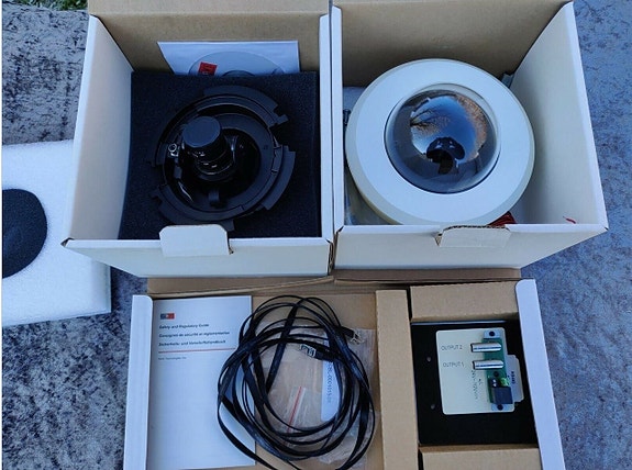 Product image 1 of 2