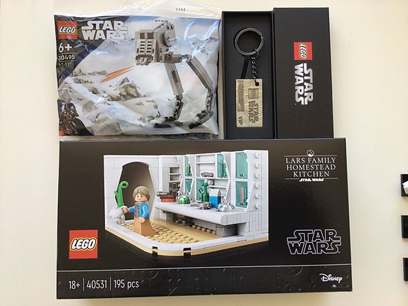 Product image 1 of 2