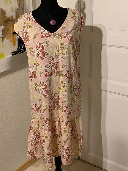 Product image 1 of 7