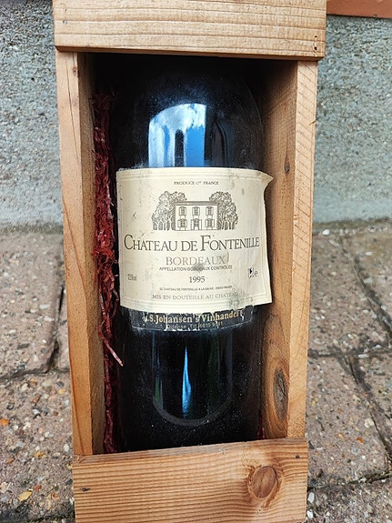 Product image 1 of 2