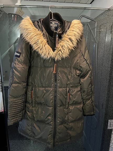 Product image 1 of 4