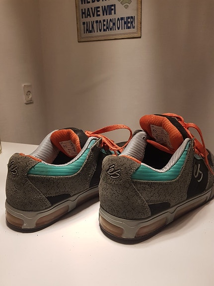 Product image 3 of 6