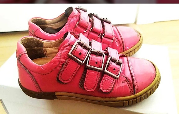 Product image 1 of 4