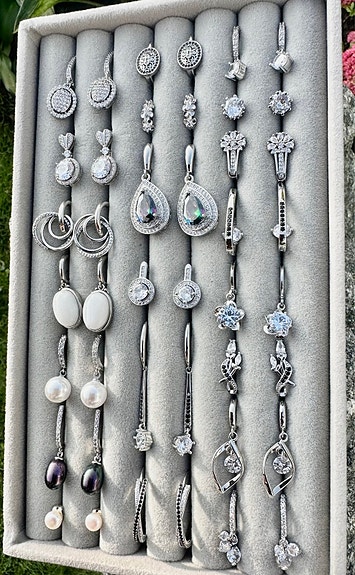 Product image 1 of 8