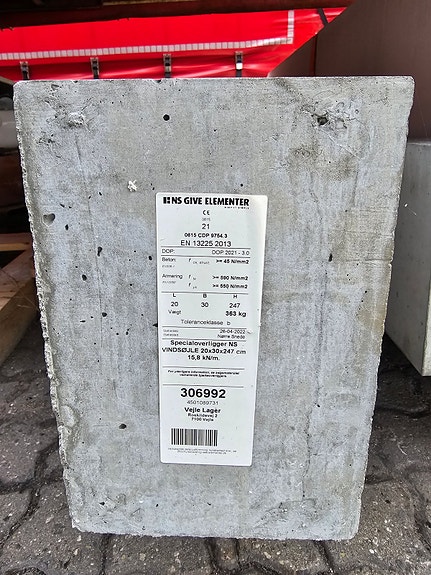 Product image 1 of 2