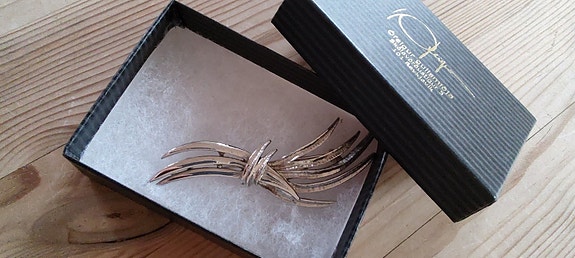 Product image 1 of 3