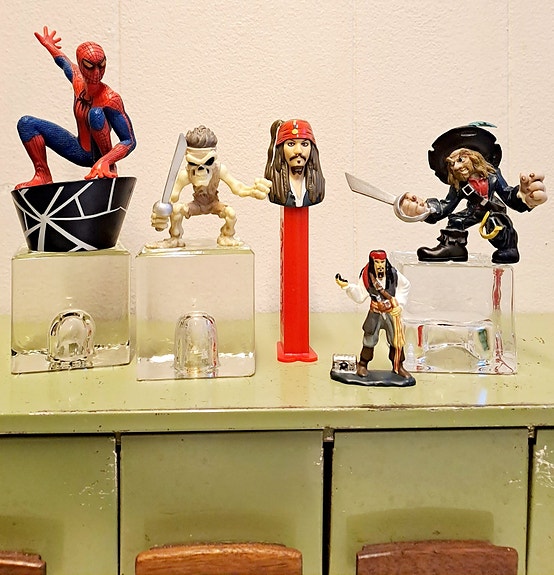 Product image 1 of 8