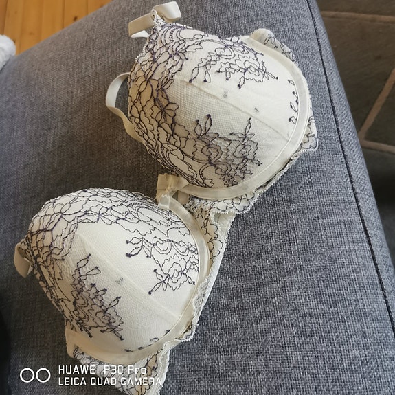 Product image 1 of 8