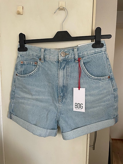 Product image 1 of 8