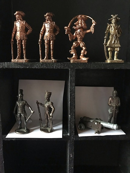 Product image 1 of 2